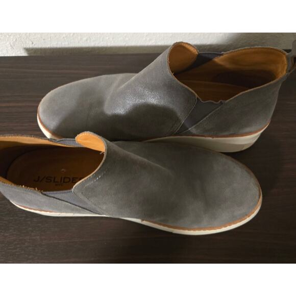 J/Slides Mika platform sneaker bootie in dark grey brush suede. - Picture 5 of 6